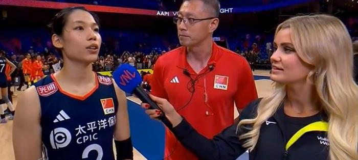 中国女排庄宇珊：我们今天在情绪上做的比较好，队友之间互相帮助